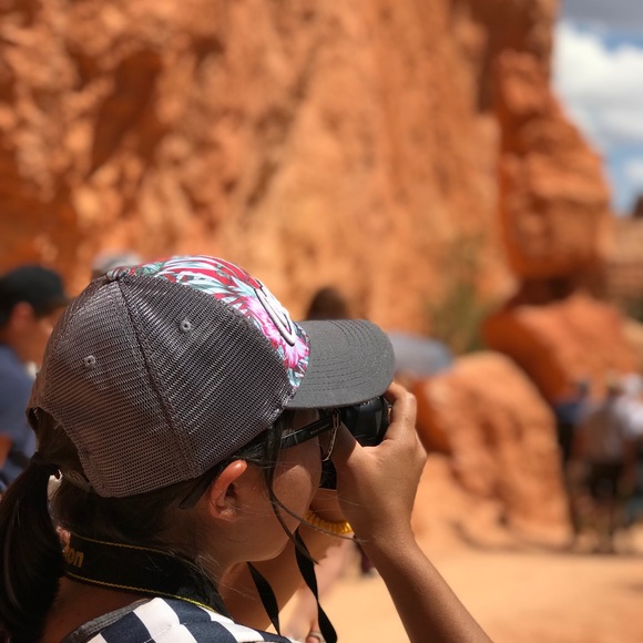 Meet your Posher, Emeli - Picture 1 of 1